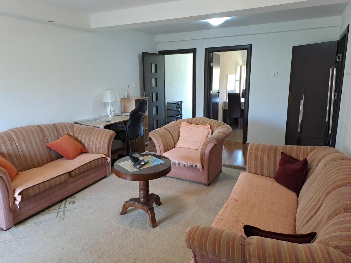 Apartments Mirkovic Cetinje Eksteriør bilde