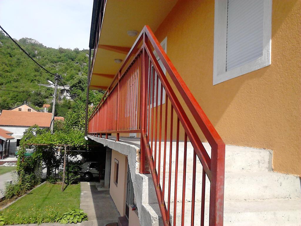 Apartments Mirkovic Cetinje Eksteriør bilde