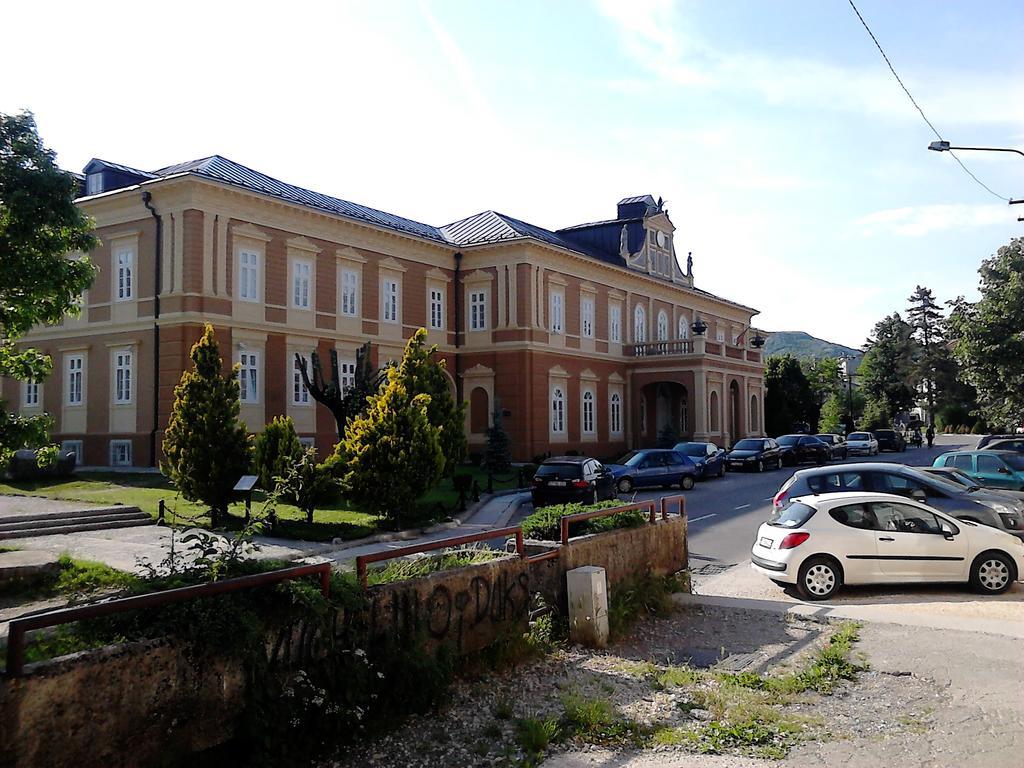Apartments Mirkovic Cetinje Eksteriør bilde