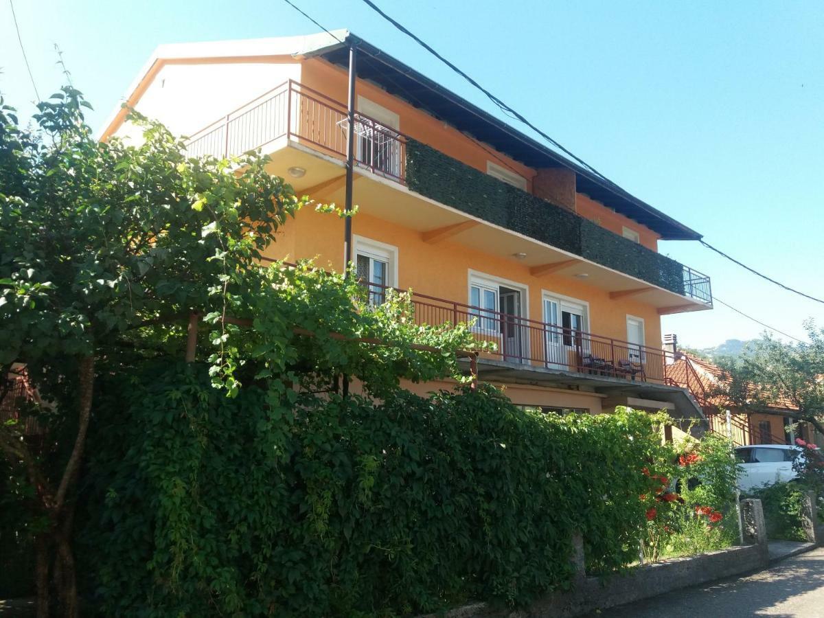 Apartments Mirkovic Cetinje Eksteriør bilde